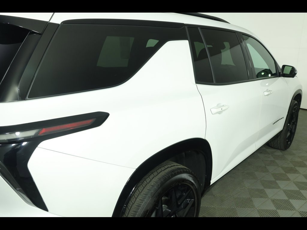 Used 2024 Chevrolet Traverse RS w/ LPO, Floor Liner Package image 21