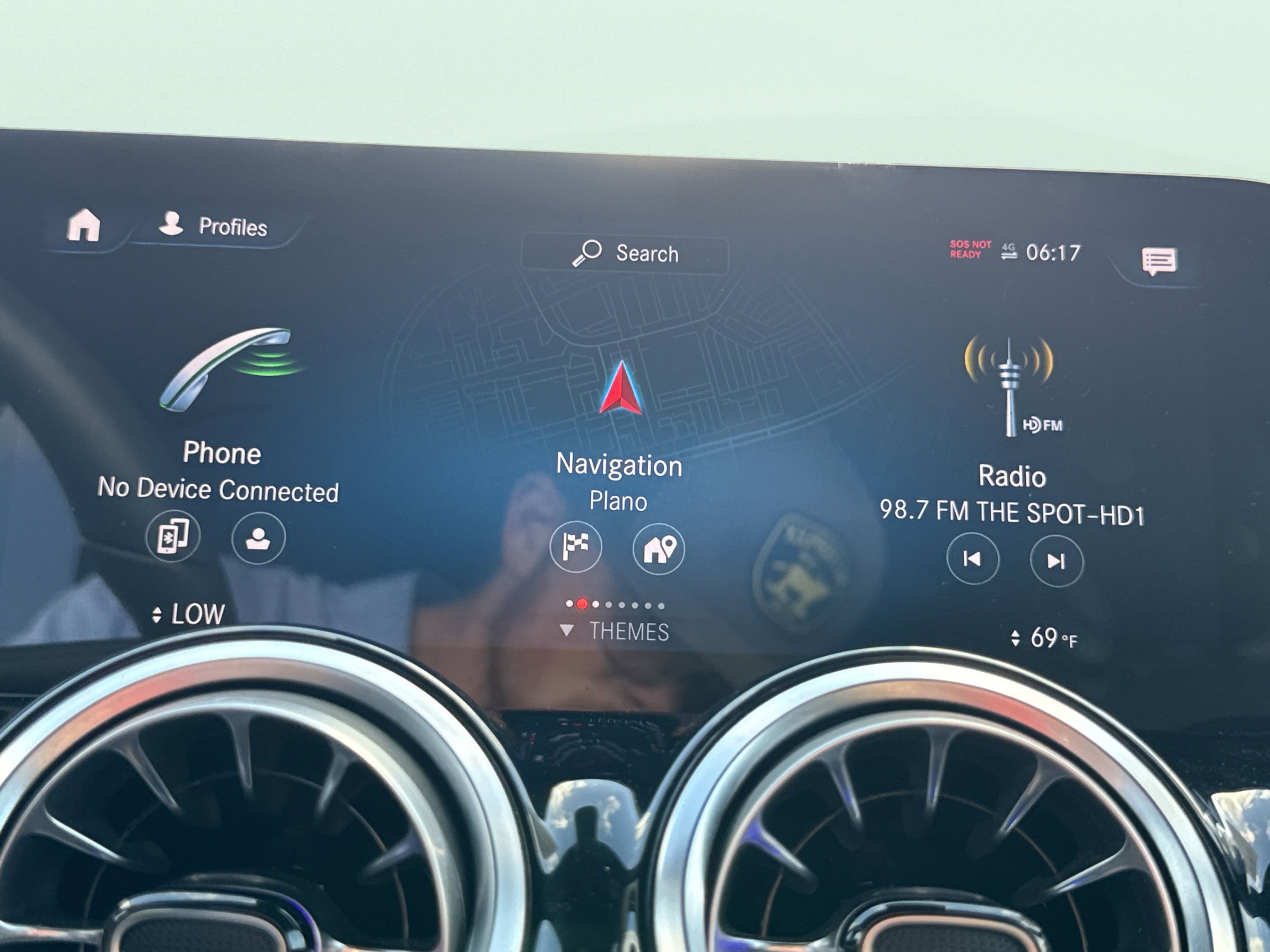 Used 2023 Mercedes-Benz EQB 350 4MATIC SUV w/ Exclusive Package image 69