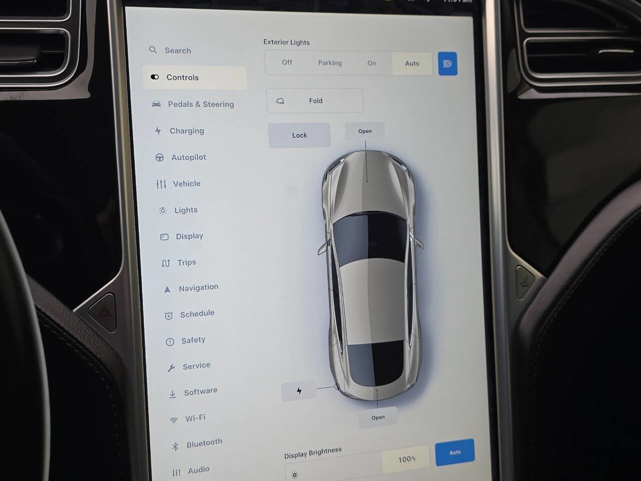 Used 2016 Tesla Model S 70 image 17