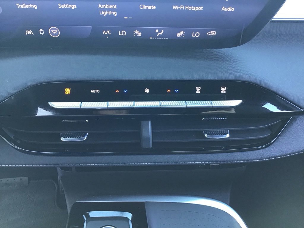 Used 2026 Buick Enclave Preferred w/ Power Package FWD image 27