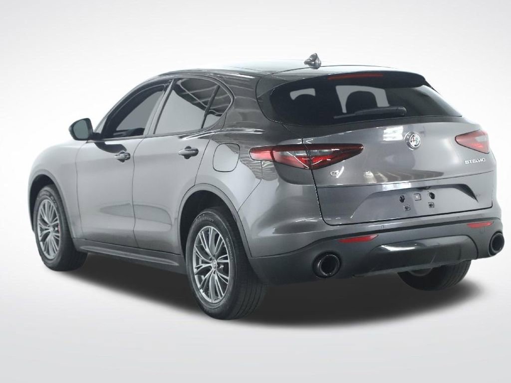 Used 2023 Alfa Romeo Stelvio Sprint AWD/4WD image 42