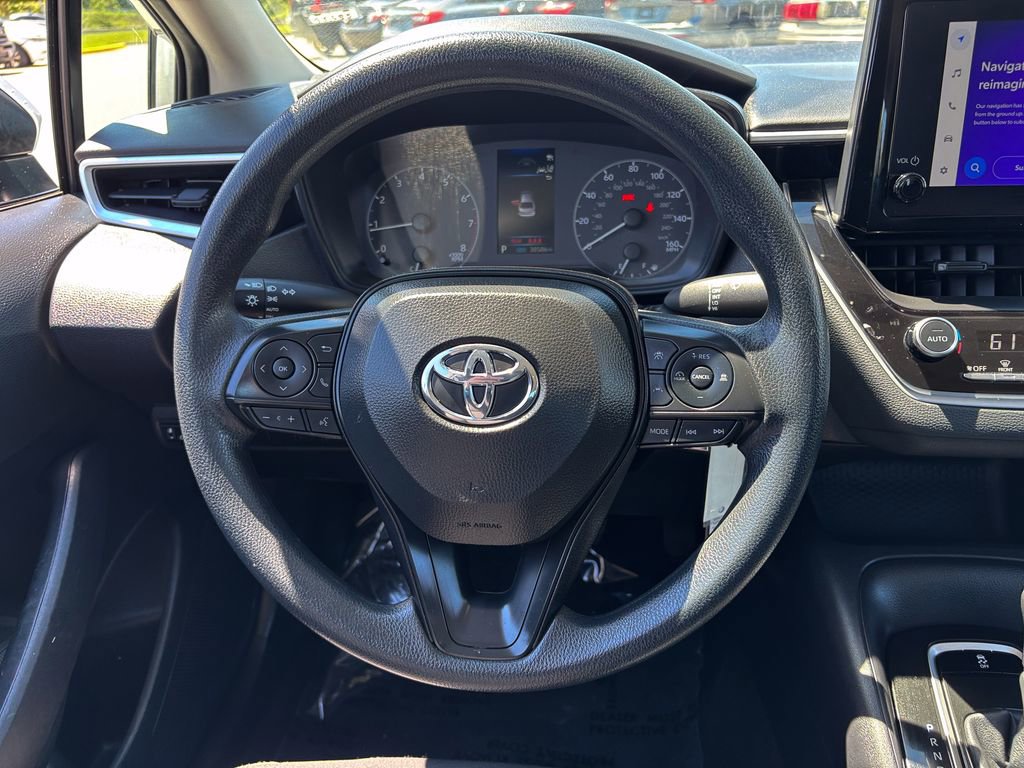 Used 2025 Toyota Corolla LE FWD image 25