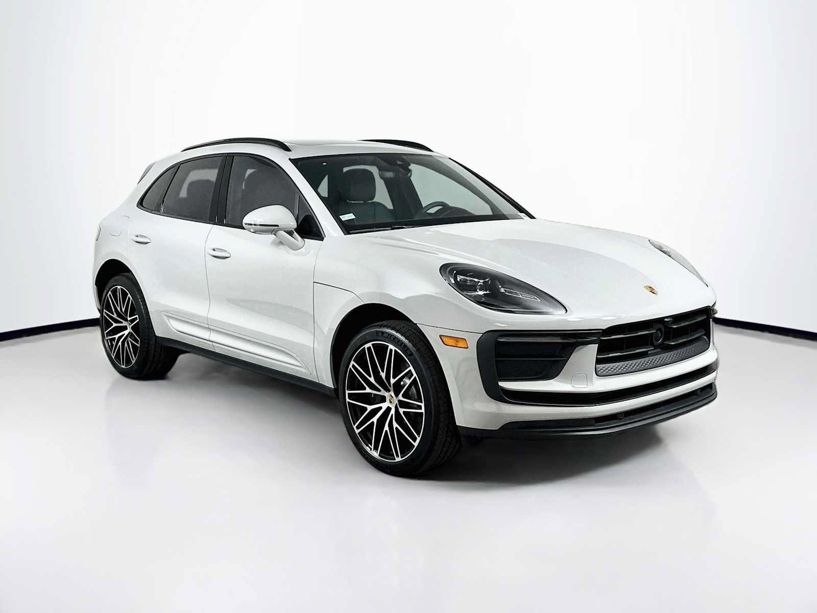 New 2026 Porsche Macan AWD/4WD image 7