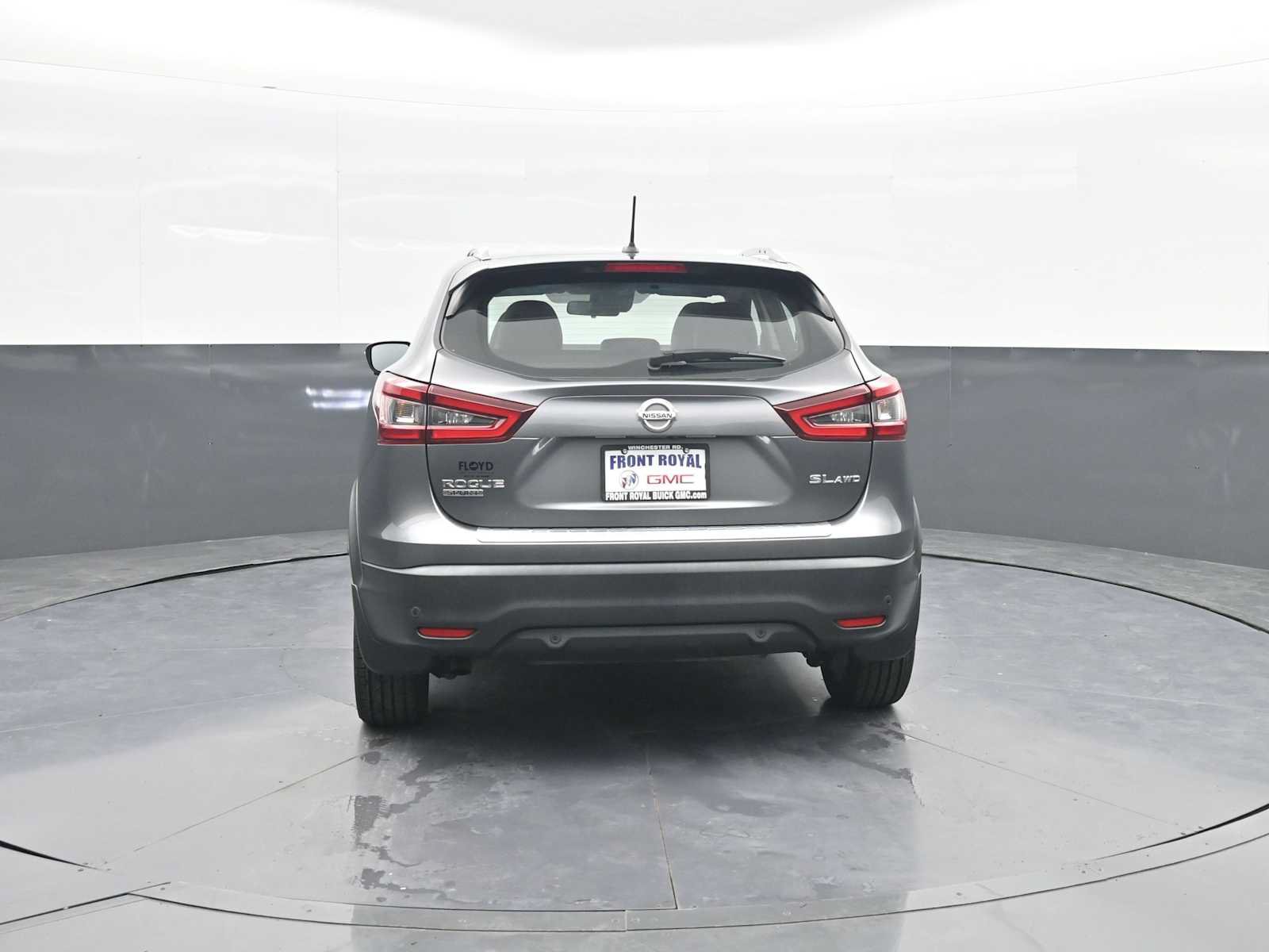 Used 2022 Nissan Rogue Sport SL AWD/4WD image 6
