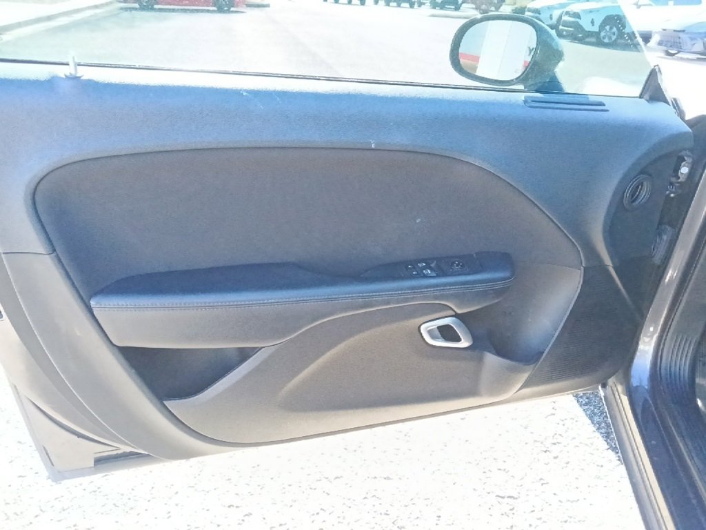 Used 2021 Dodge Challenger SXT image 12