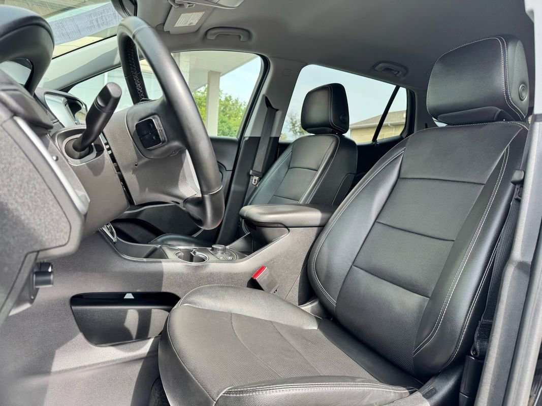 Used 2023 GMC Terrain SLT image 15