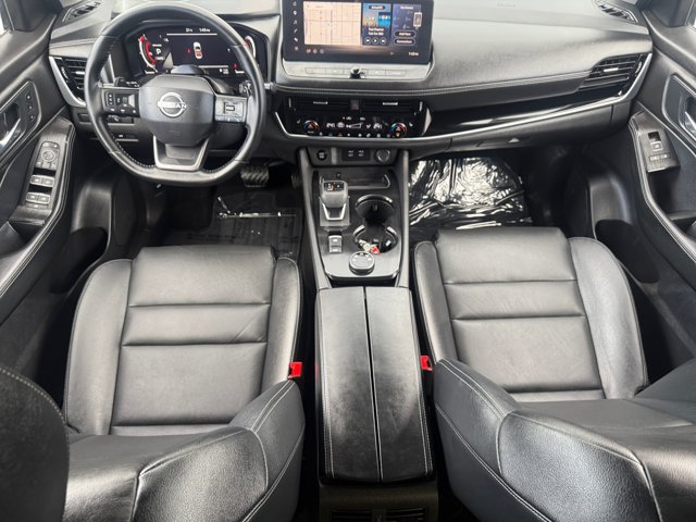 Used 2025 Nissan Rogue SL w/ Tech Package AWD/4WD image 13