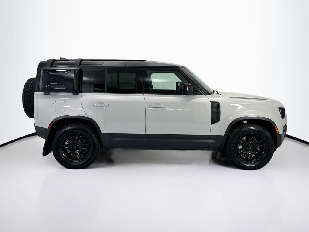 New 2026 Land Rover Defender 110 S AWD/4WD image 4