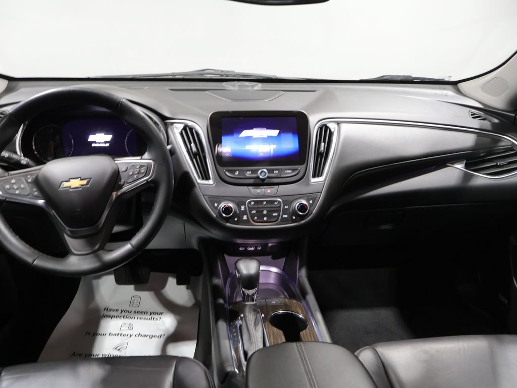 Used 2024 Chevrolet Malibu LT FWD image 17