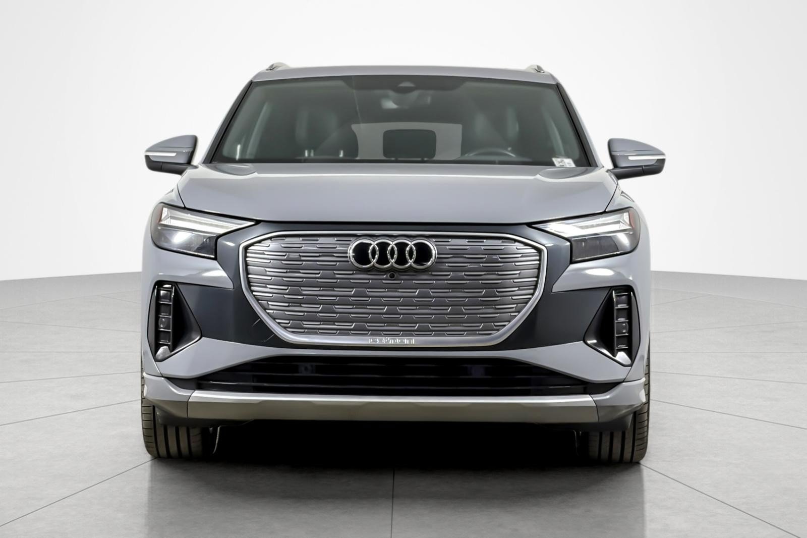 Used 2023 Audi Q4 e-tron Premium Plus RWD image 8