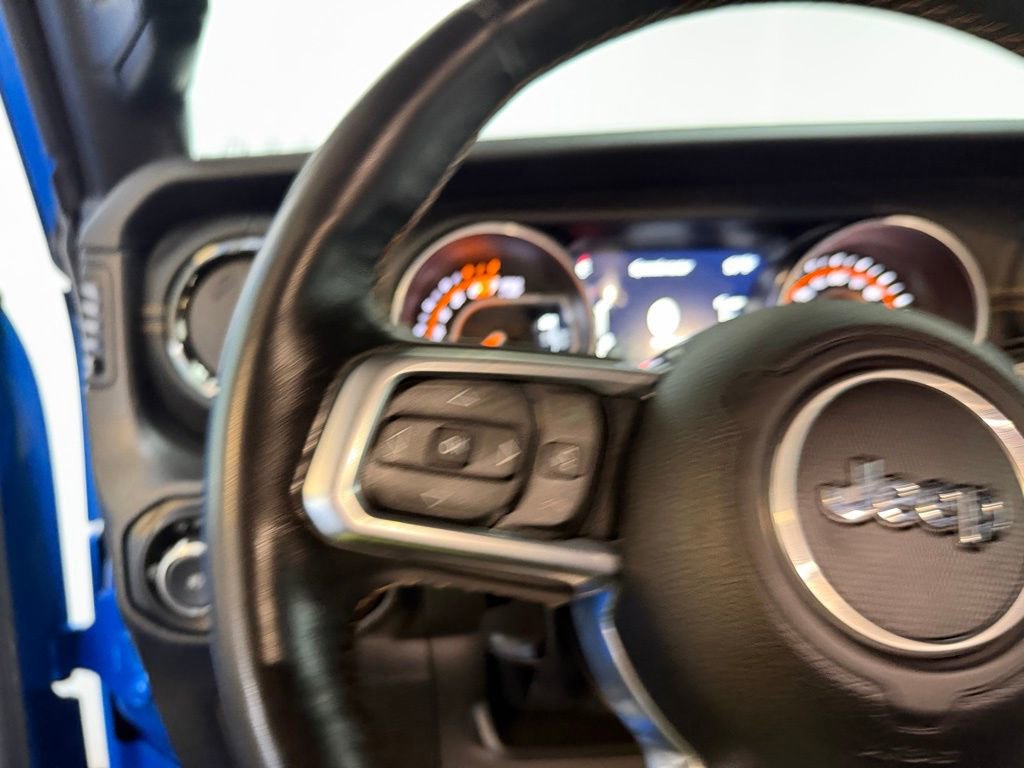 Used 2022 Jeep Wrangler Unlimited Sahara image 15
