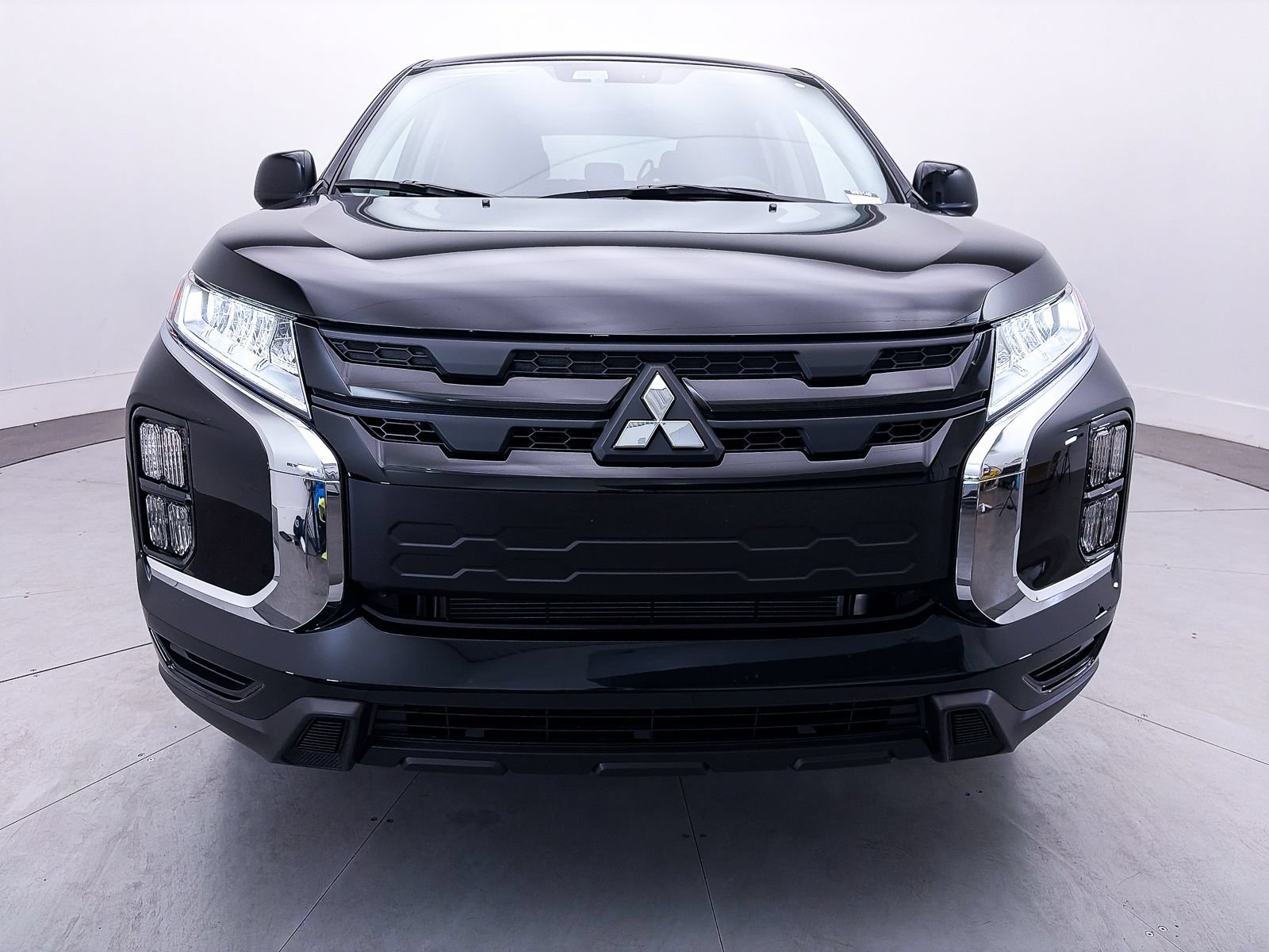 New 2026 Mitsubishi Outlander Sport LE AWD/4WD image 2