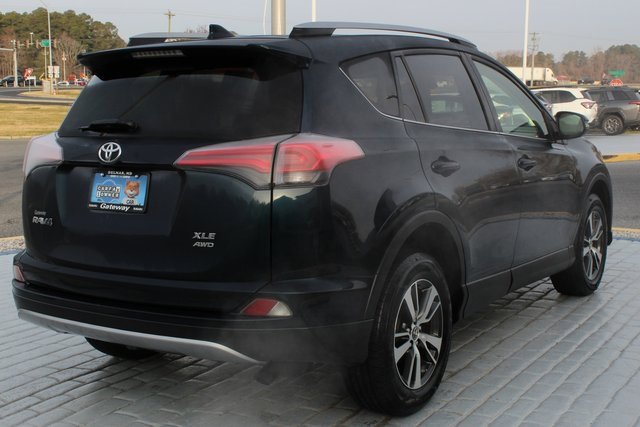 Used 2018 Toyota RAV4 XLE image 5