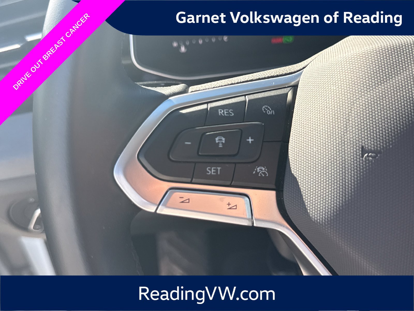 Certified 2025 Volkswagen Jetta SE w/ Sunroof Package FWD image 33