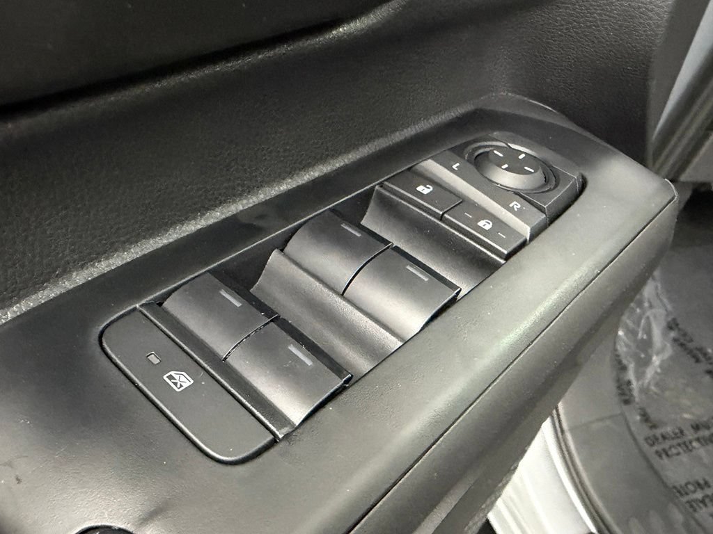 Used 2026 Toyota Tacoma SR5 AWD/4WD image 20