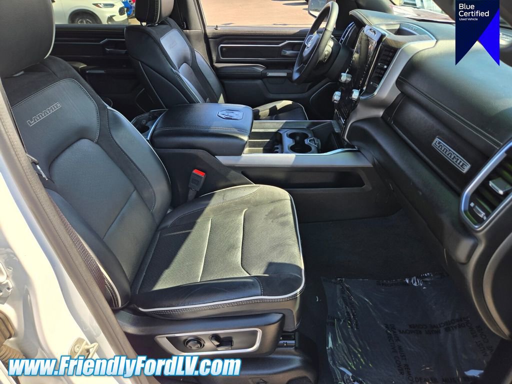 Used 2025 RAM 1500 Laramie AWD/4WD image 16
