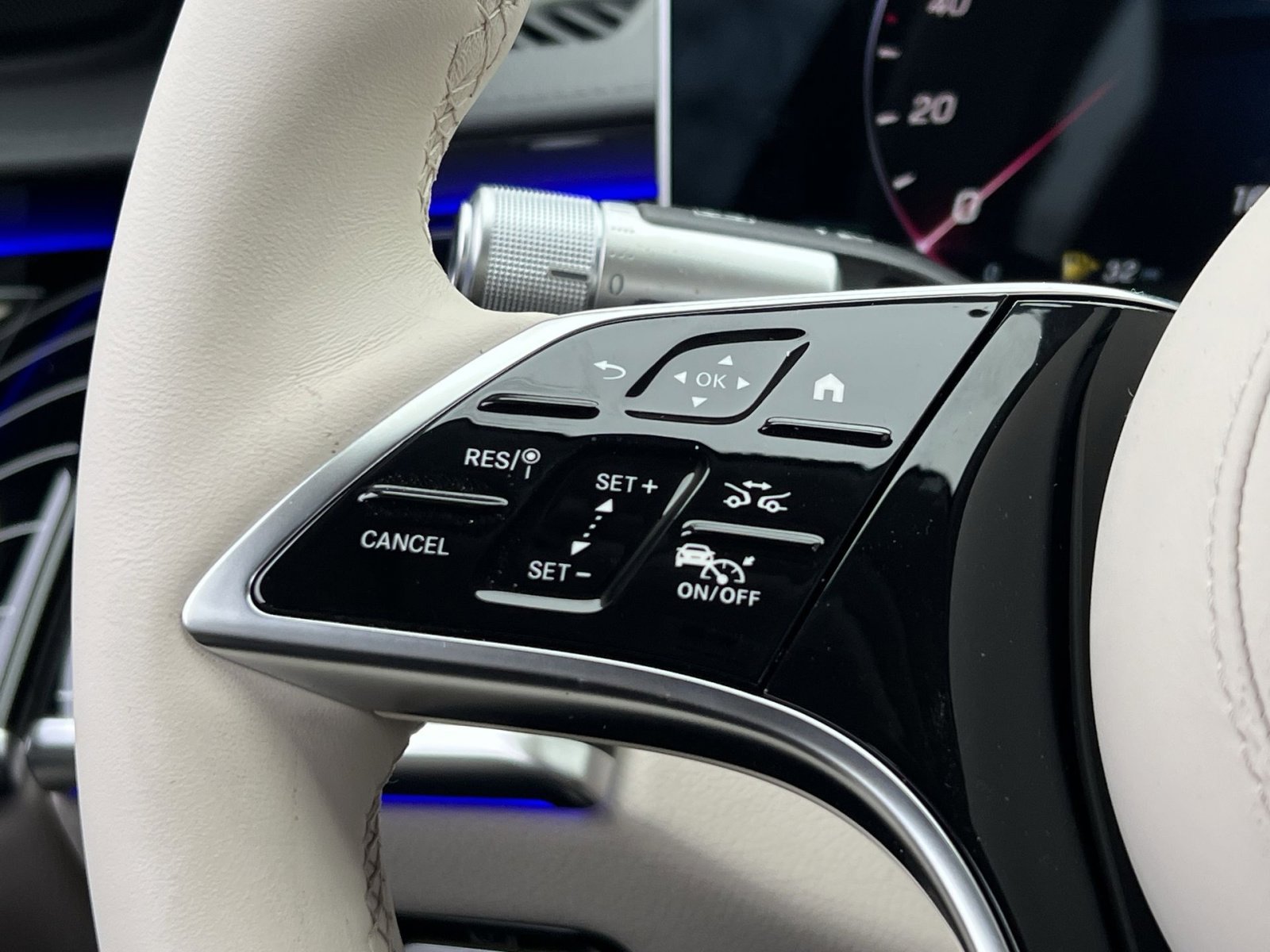 New 2026 Mercedes-Benz S 580 4MATIC Sedan image 31