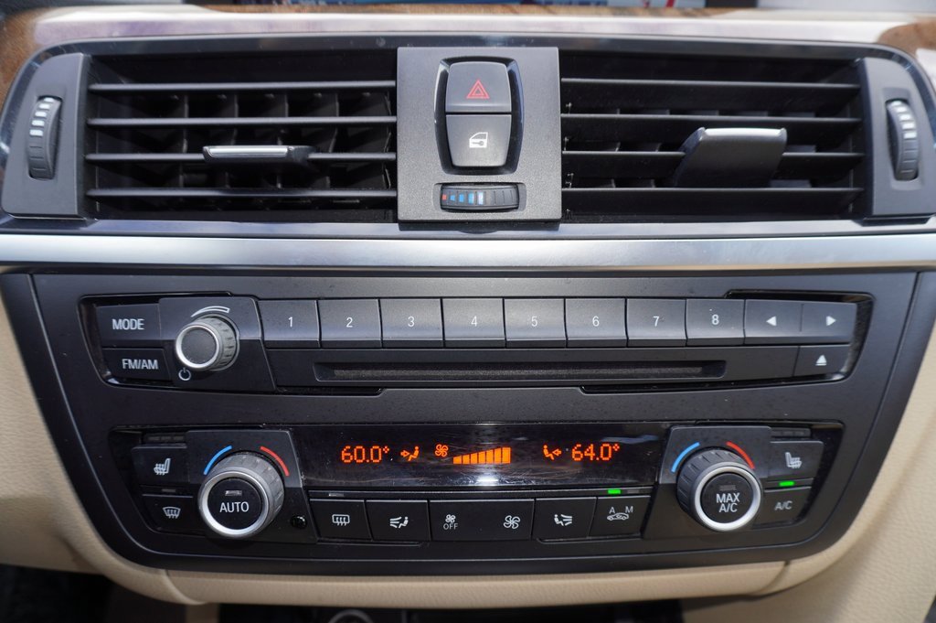 Used 2015 BMW 320i xDrive Sedan image 17