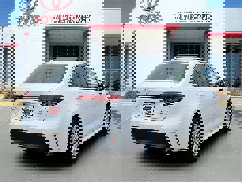 Certified 2026 Toyota Corolla XLE image 5