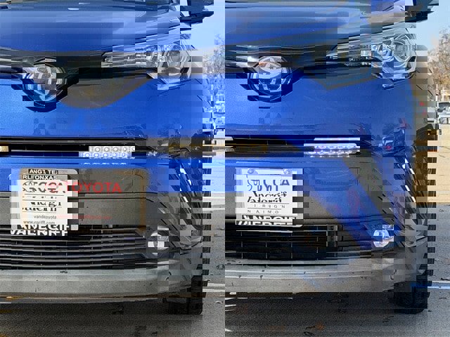 Used 2019 Toyota C-HR Limited image 9