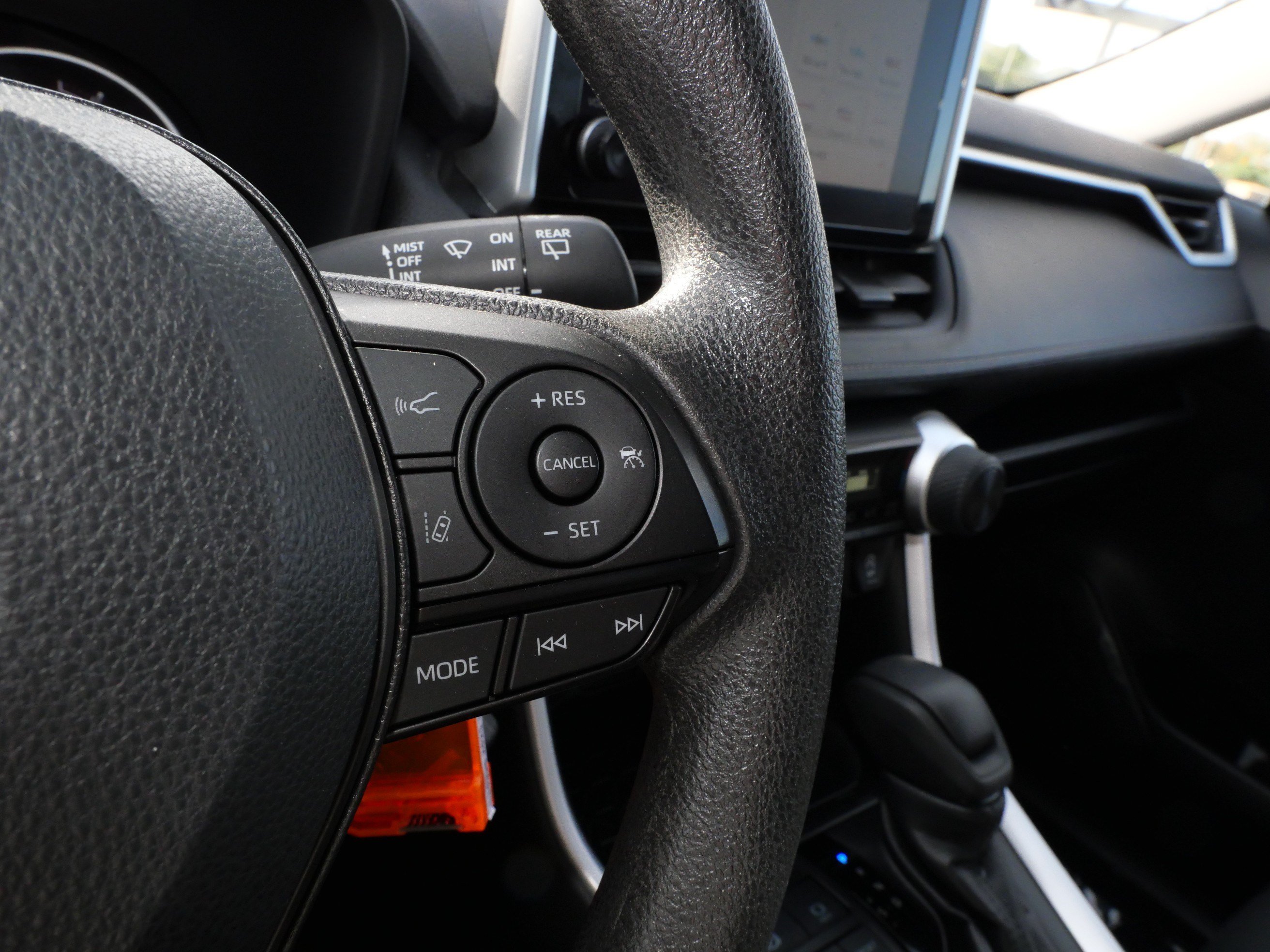 Certified 2025 Toyota RAV4 LE AWD/4WD image 25