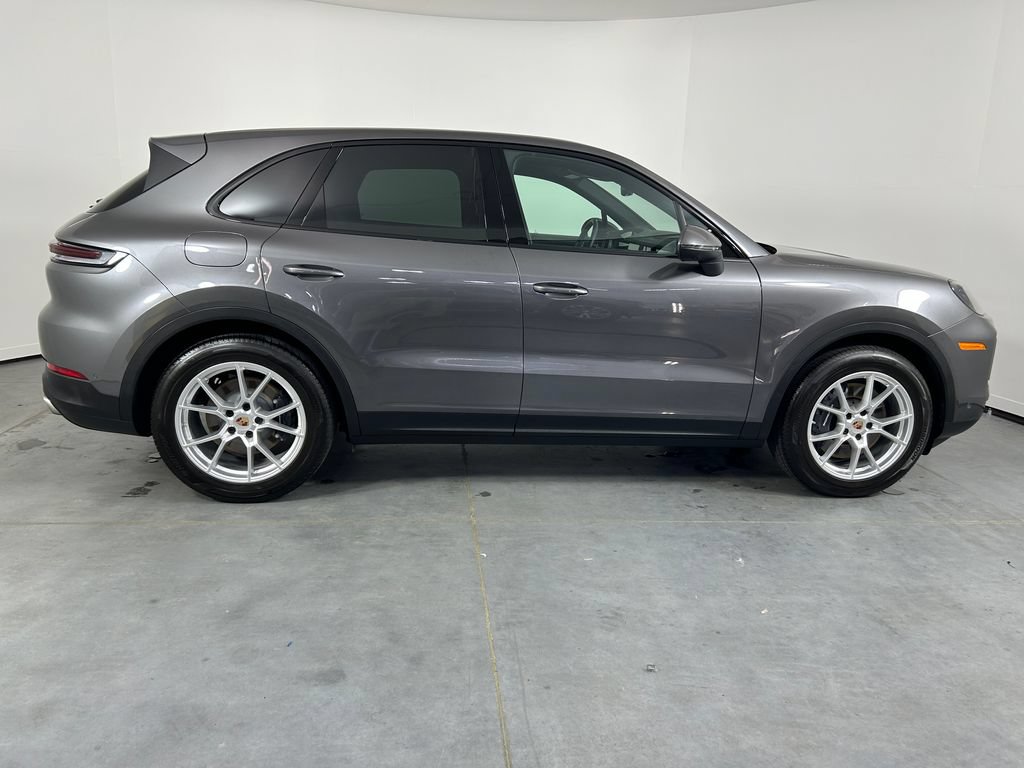 Certified 2026 Porsche Cayenne AWD/4WD image 8