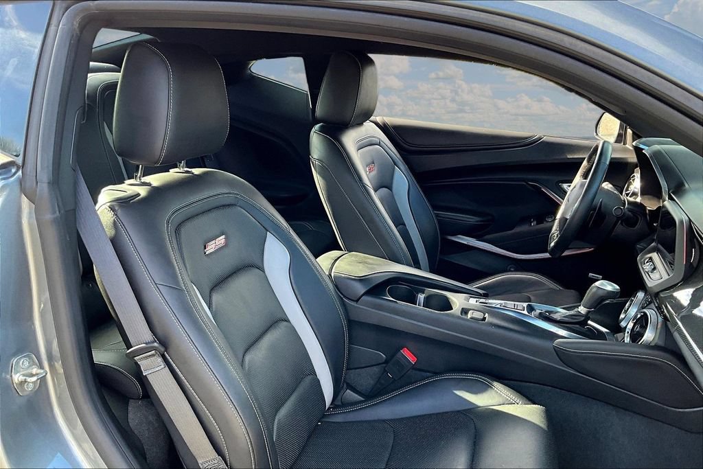 Used 2020 Chevrolet Camaro SS RWD image 26