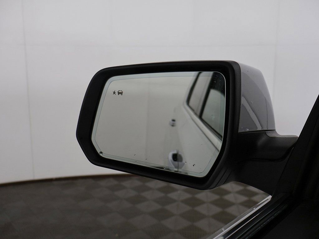 Used 2023 Chevrolet Traverse Premier AWD/4WD image 41