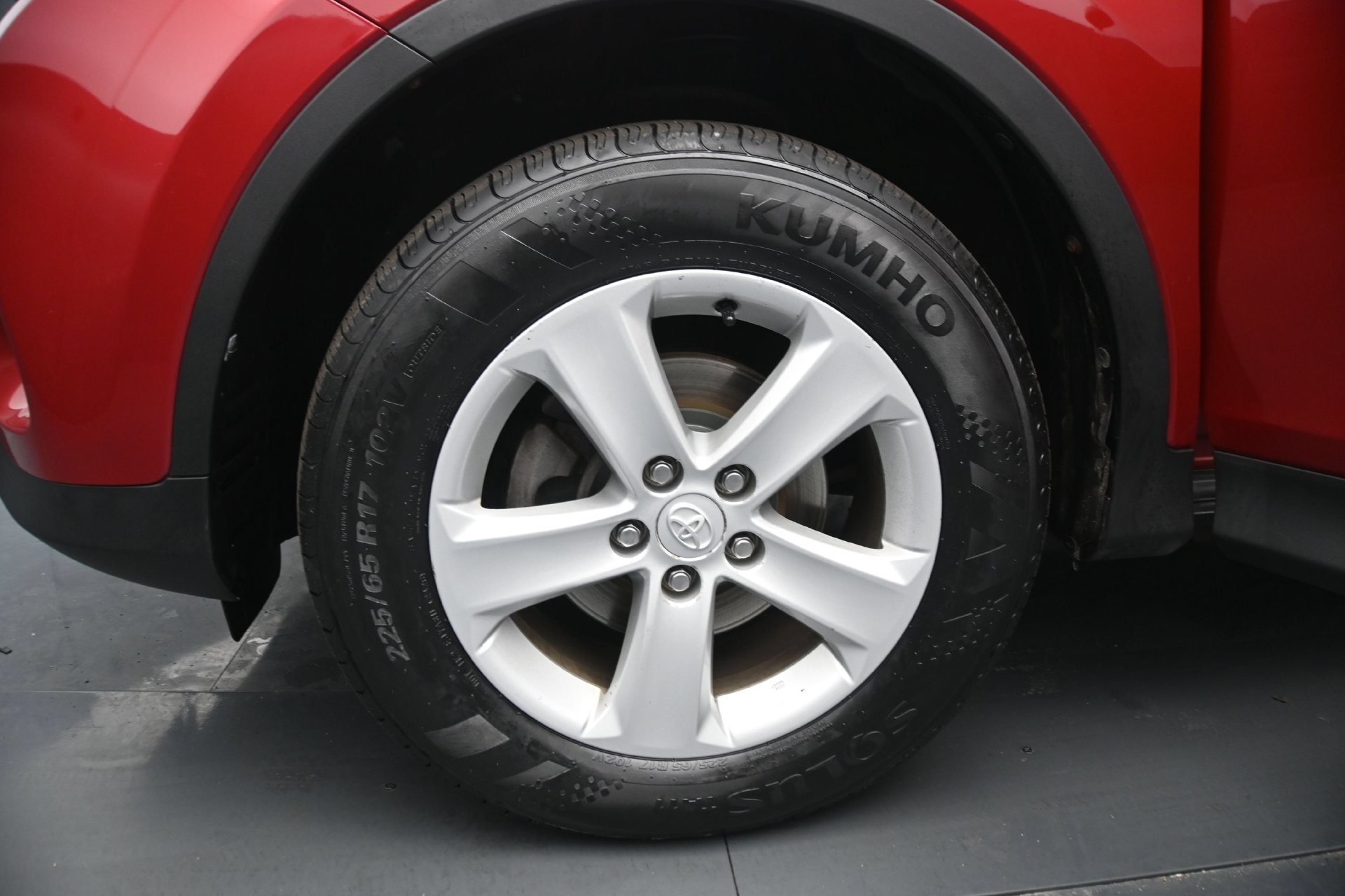 Used 2014 Toyota RAV4 XLE AWD/4WD image 25