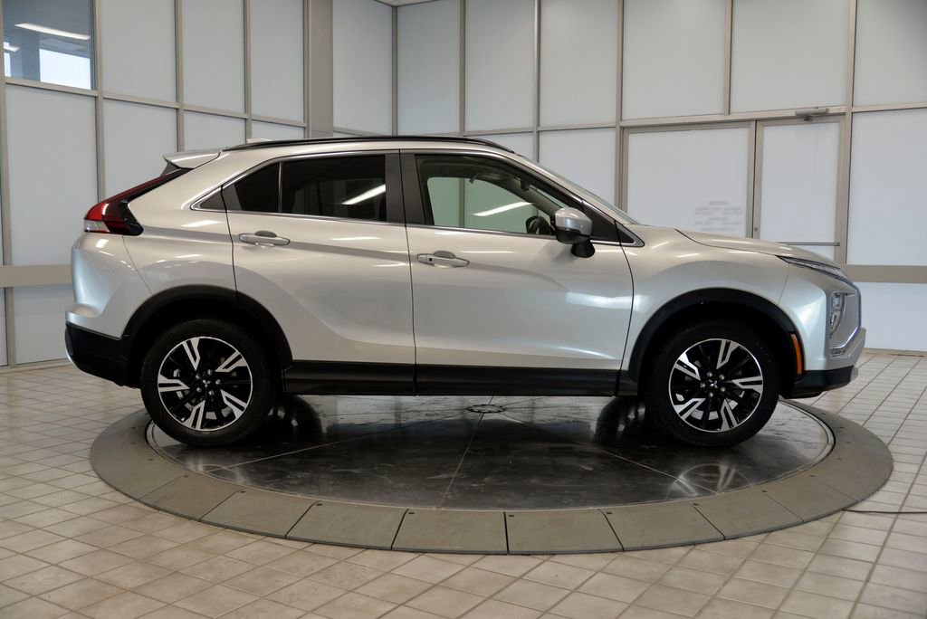Used 2023 Mitsubishi Eclipse Cross SE image 9