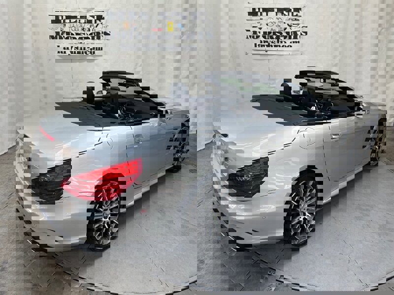 Used 2017 Mercedes-Benz SL 550 image 7