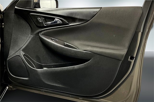 Used 2020 Chevrolet Malibu LT image 25