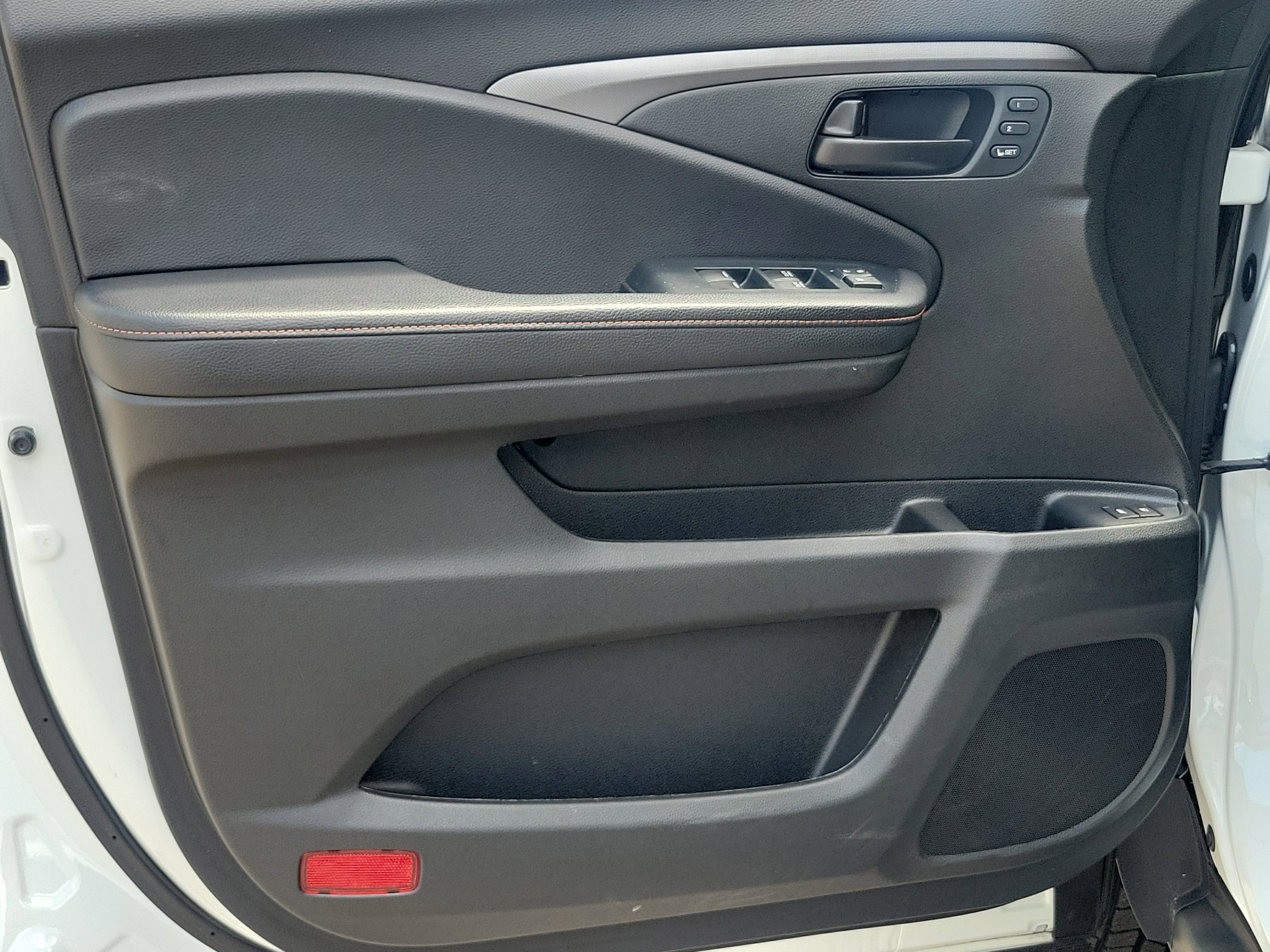 Used 2023 Honda Passport TrailSport image 28