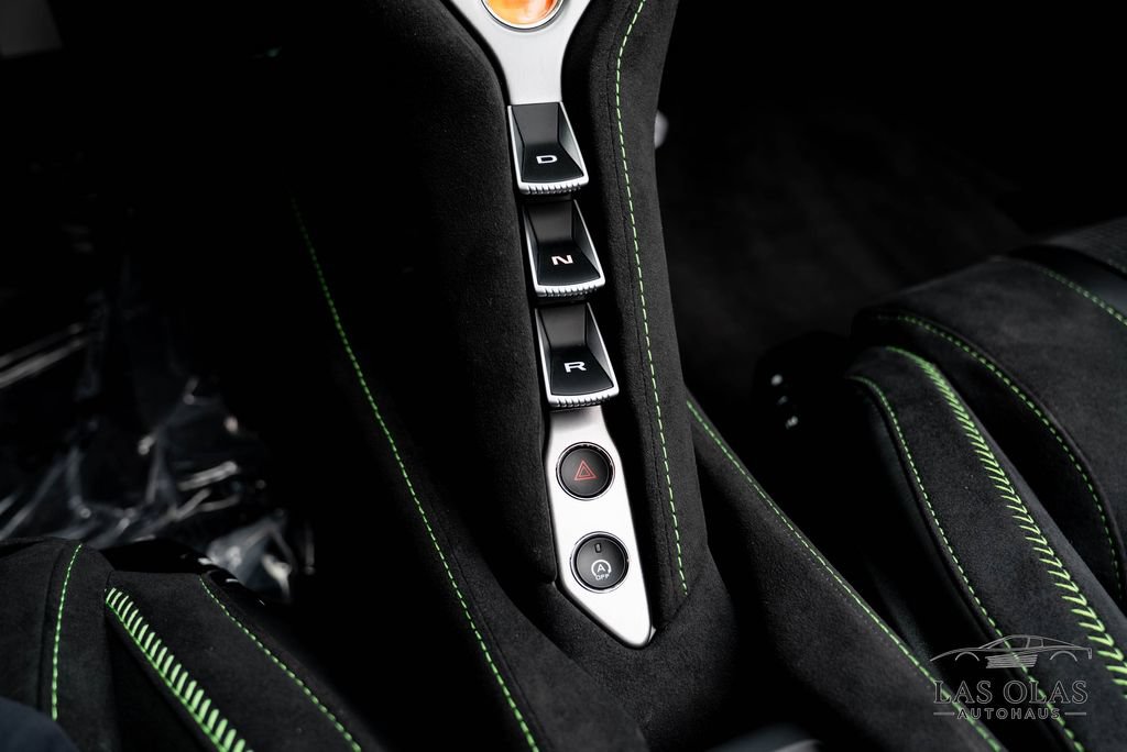 Used 2026 McLaren 750S Spider RWD image 66