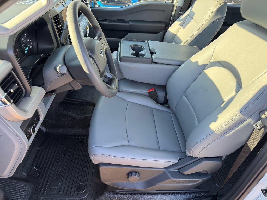 New 2026 Ford F350 XL w/ XL Chrome Package AWD/4WD image 8