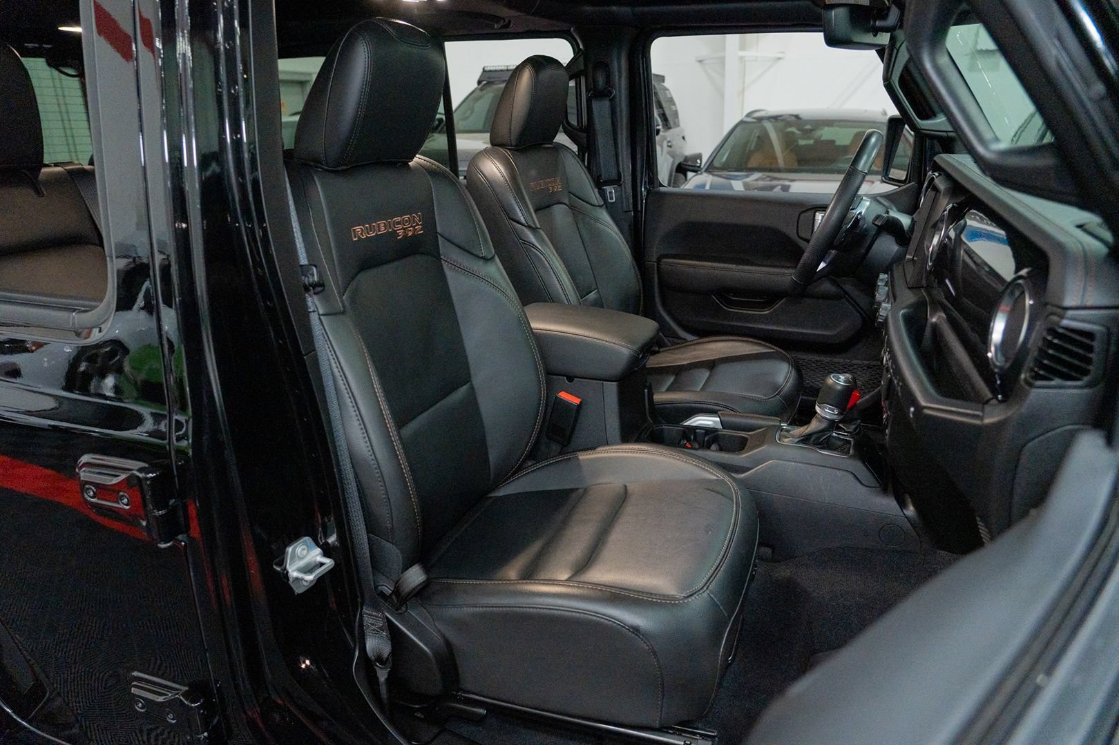 Used 2022 Jeep Wrangler Unlimited Rubicon w/ Trailer Tow Package AWD/4WD image 31