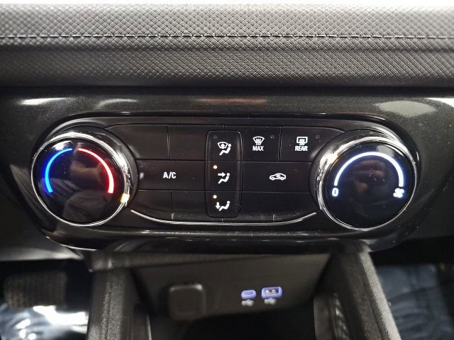 Used 2024 Chevrolet TrailBlazer LT w/ Driver Confidence Package image 24