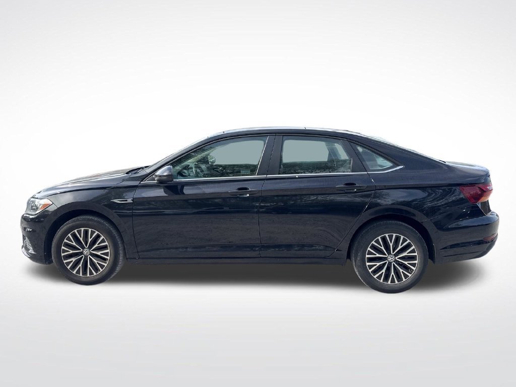 Used 2019 Volkswagen Jetta SEL w/ Cold Weather Package FWD image 2
