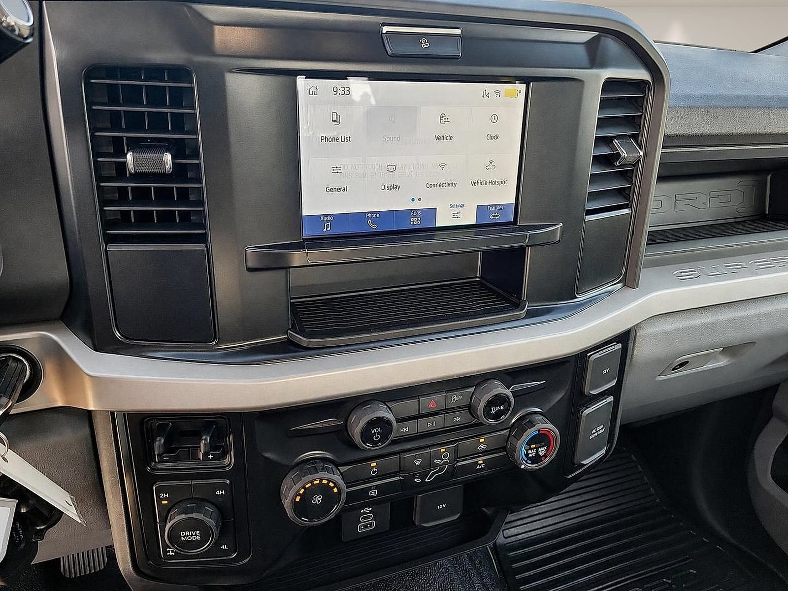 New 2027 Ford F250 XL w/ FX4 Off-Road Package AWD/4WD image 17