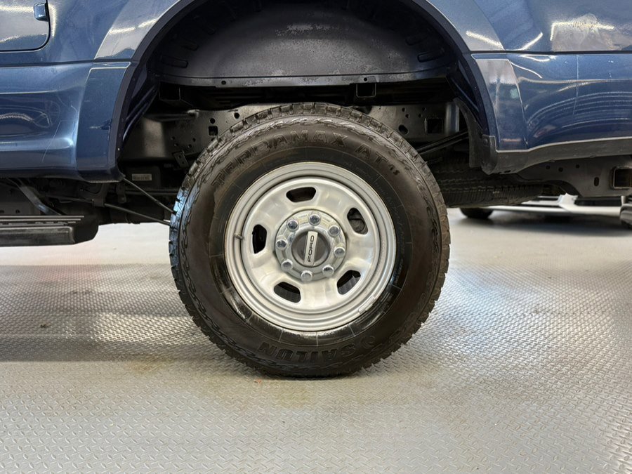 Used 2017 Ford F250 XLT w/ Snow Plow Prep Package image 13