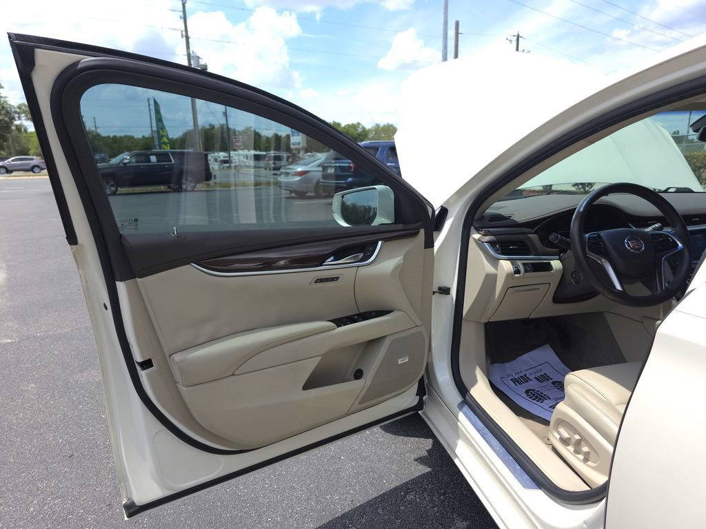 Used 2015 Cadillac XTS Luxury w/ Driver Awareness Package FWD image 9