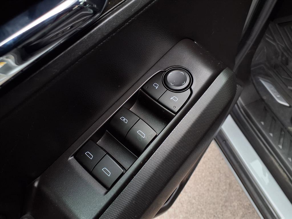 Used 2023 Chevrolet Colorado LT w/ LT Convenience Package III image 25