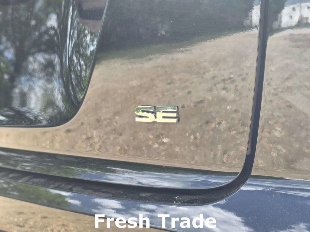 Used 2025 Mitsubishi Eclipse Cross Black Edition image 7