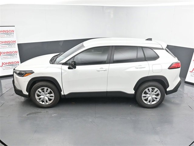 Used 2025 Toyota Corolla Cross L image 13