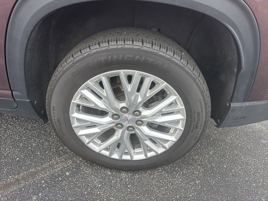 Used 2024 GMC Acadia Elevation image 9