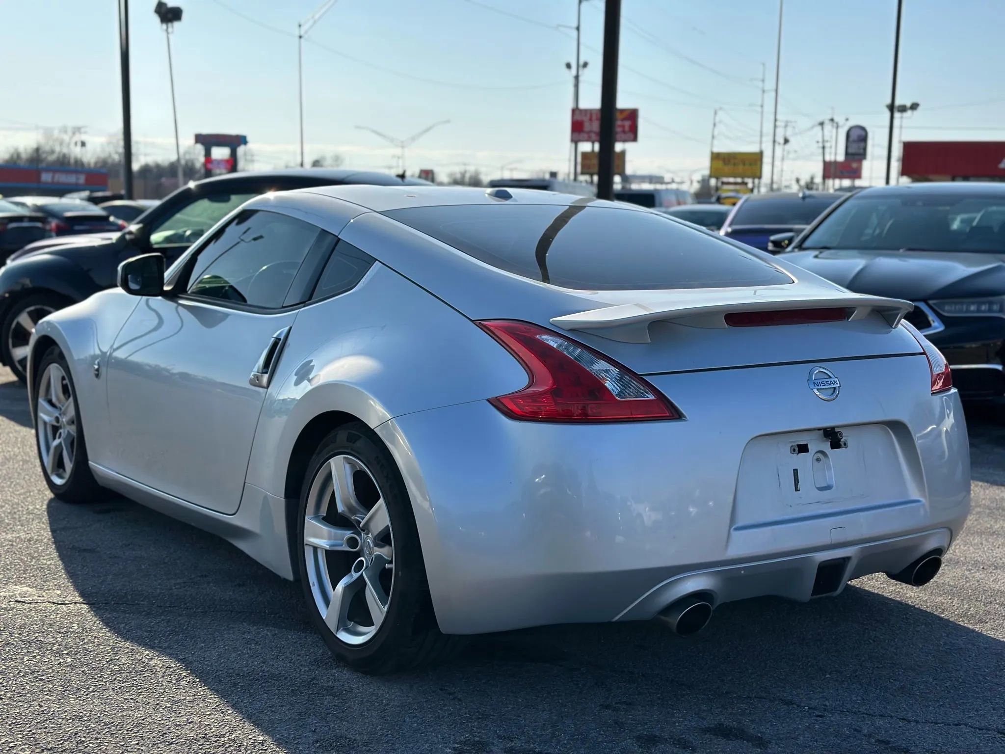 Used 2009 Nissan 370Z Touring image 8