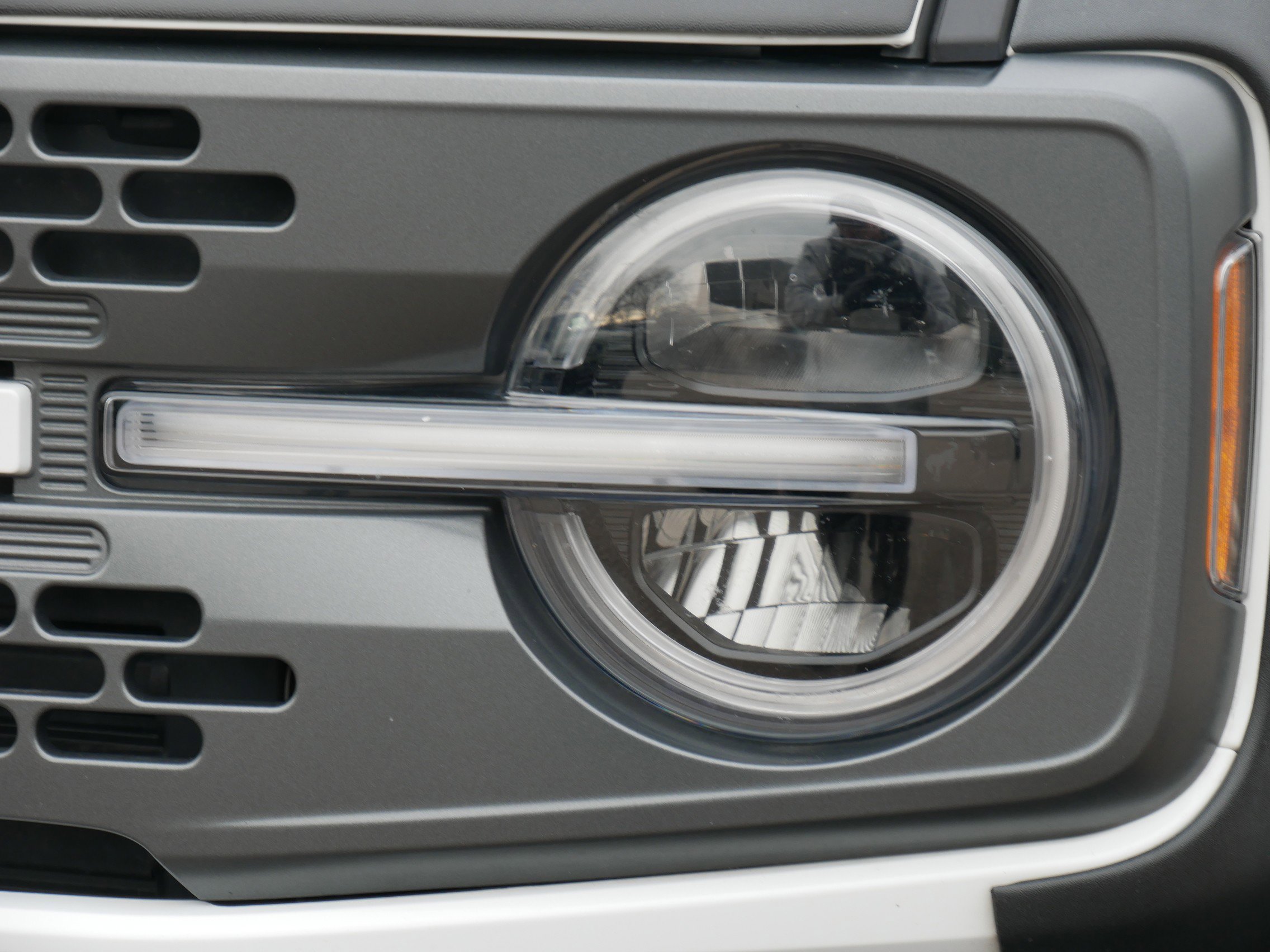 Used 2022 Ford Bronco Badlands image 9