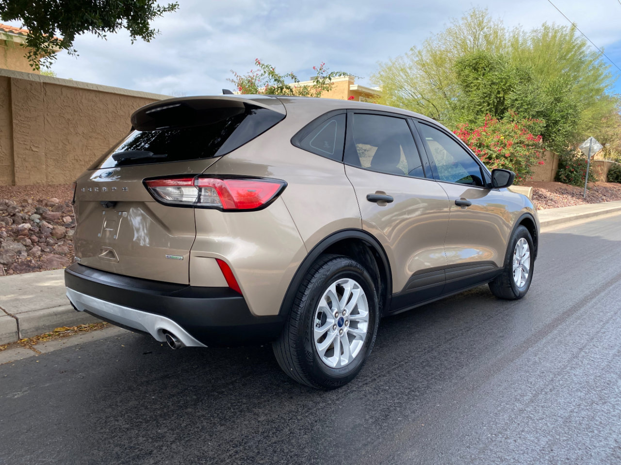 Used 2020 Ford Escape S image 7