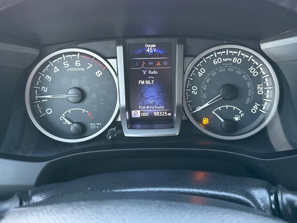 Used 2018 Toyota Tacoma SR5 image 33