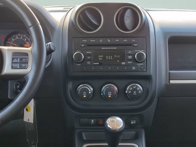 Used 2017 Jeep Patriot 75th Anniversary w/ Power Value Group FWD image 13